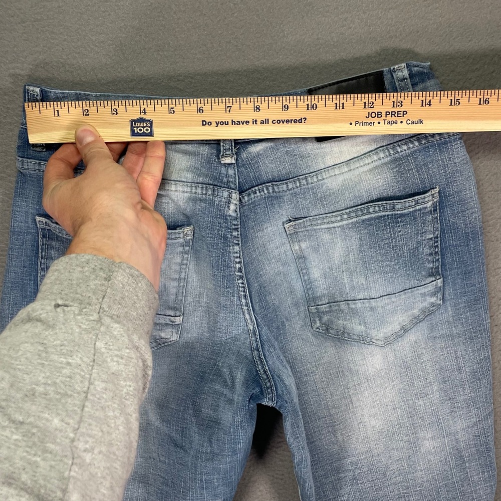 Encrypted Men's Distressed Denim Shorts Size 32 Light Wash Stretch Biker Y2K - Picture 5 of 11